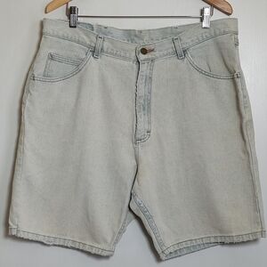 Wrangler Men's Light Wash Denim Shorts